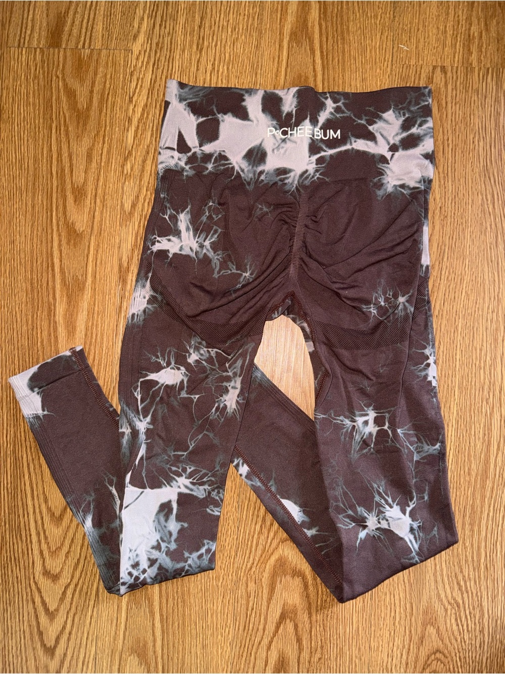 Pochee Bum Women's Tie-Dye Leggings in Brown and White